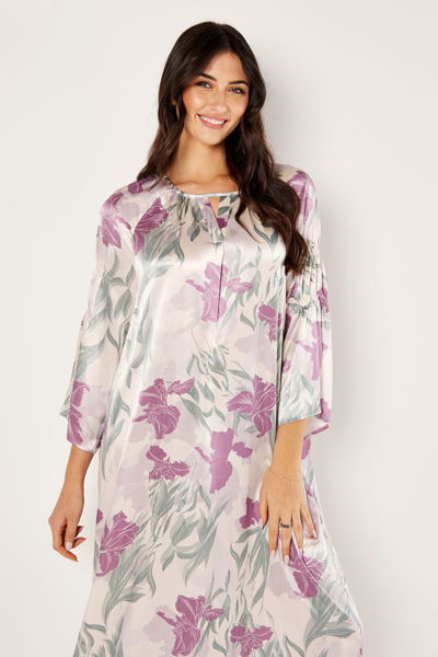 فستان ساتان طويل بطبعة الزهور product image 3