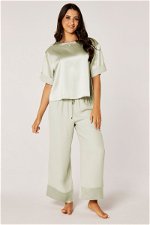 2 Pieces Short Sleeves and Wide Fit Sleek lounging Set product image 1
