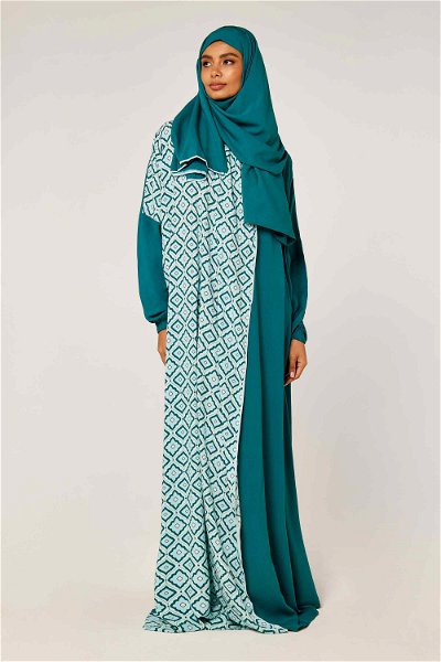 شرشف صلاة مفتوح من الجانب مطبوع مع حجاب مطابق product image