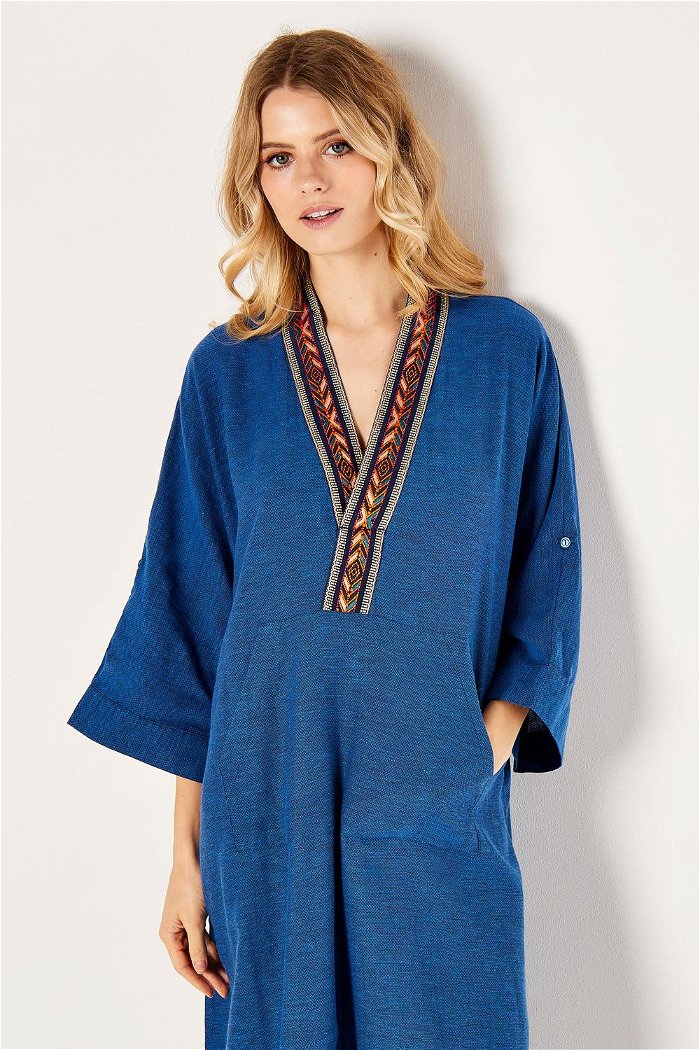 Wide Cut Embroidered Kaftan with Pockets product image 3
