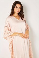 Short Sleeves Wide Cut Kaftan with Flower Details product image 2