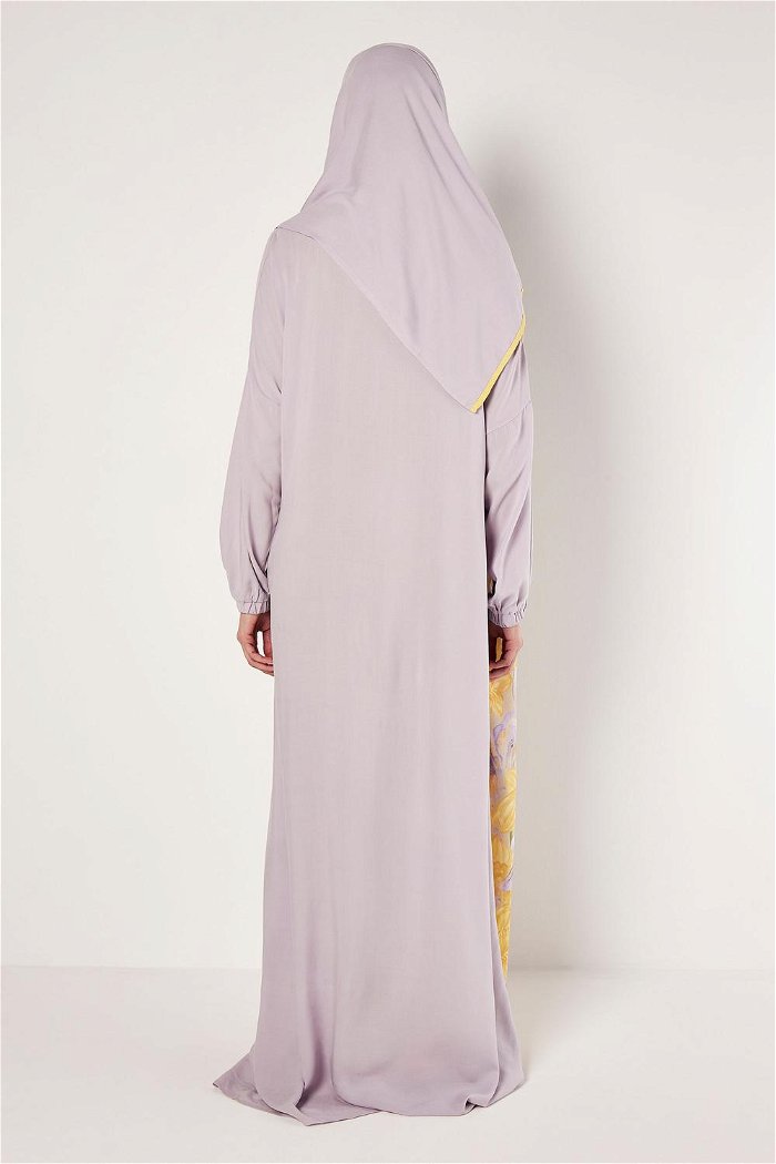 Zipper Prayer Dress with Printed Front and Matching Veil product image 3