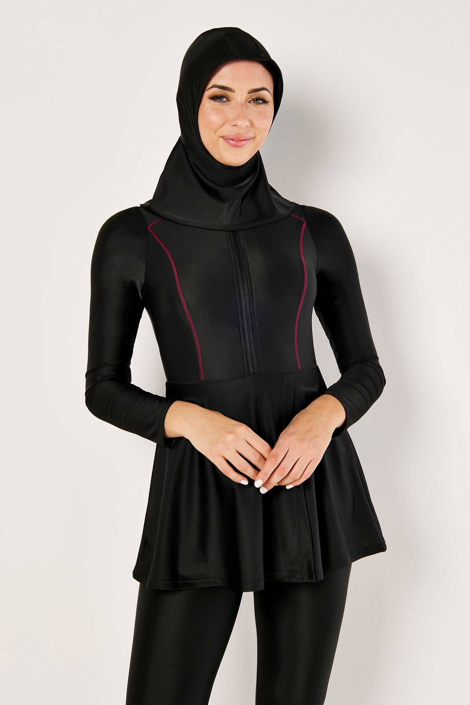 

ثوب سباحة بوركيني