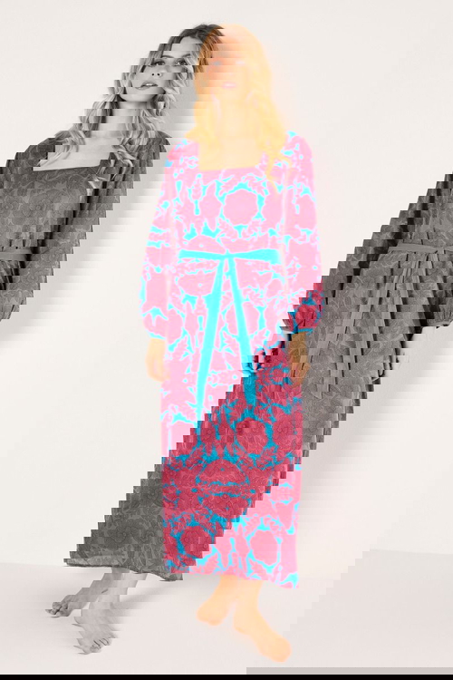 فستان طويل بطبعة مع حزام product image