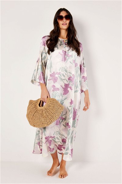 فستان ساتان طويل بطبعة الزهور product image