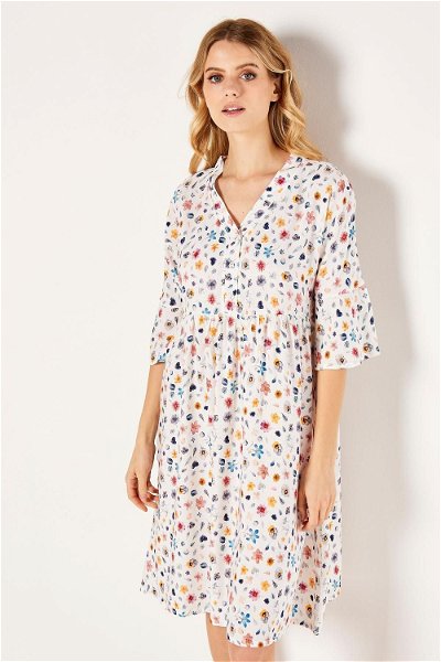 قميص نوم بطبعة الزهور مع أزرار product image